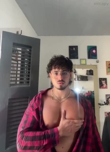 I need someone to suck bite and lick my chest do you accept