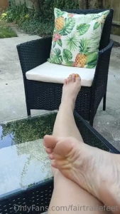 Chilling day just waiting for your worship