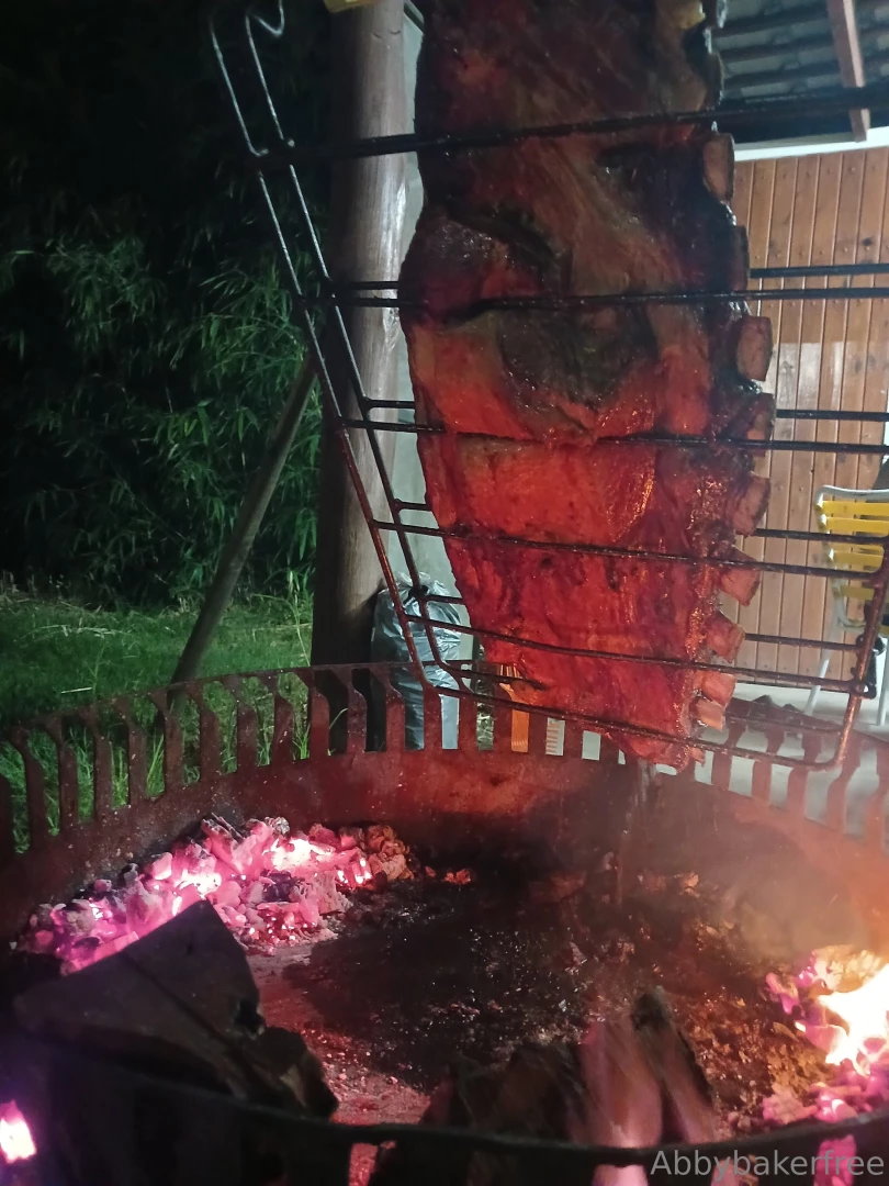 Ribs and barbecue night my friends are cooking geniuses we had a 