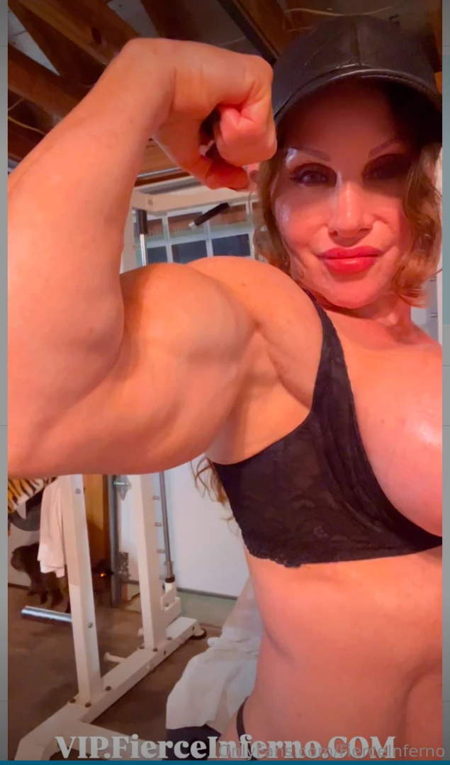 Hot muscletalk can you spot me while i tell you how strong and 