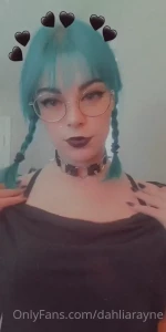 I wanna do some custom content message me x