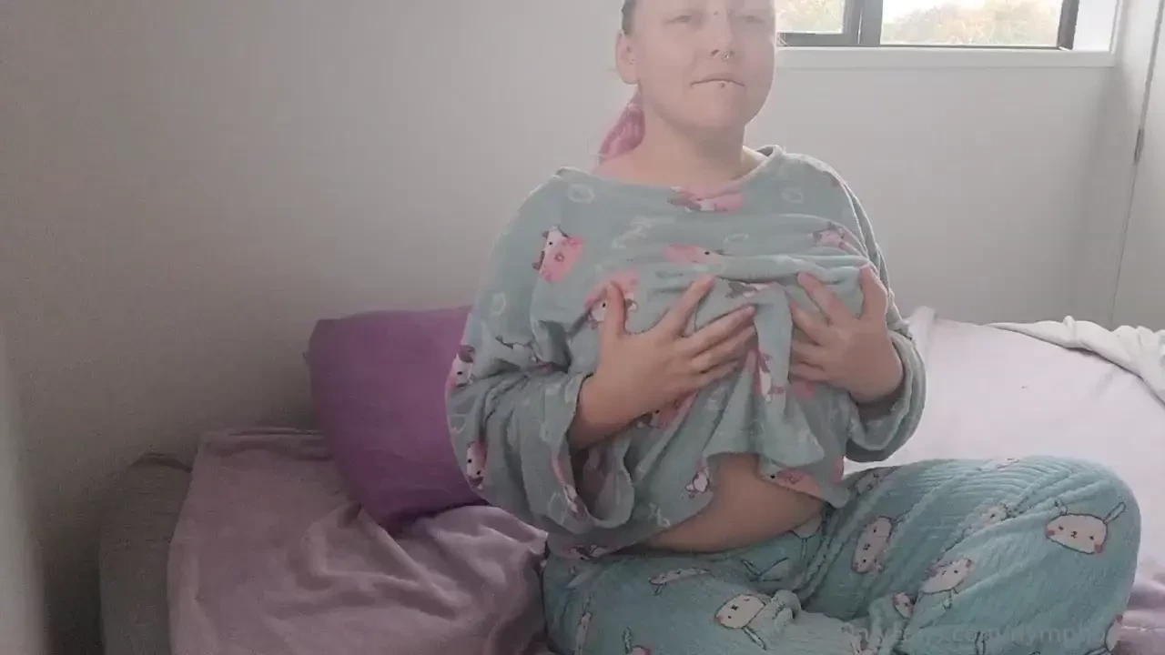 Little wannabe hucow playing with my titties - thinking about actually 