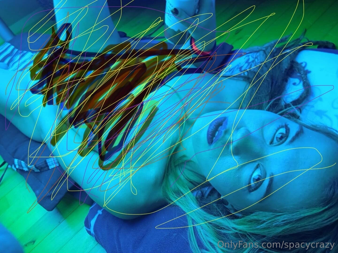 For the ones who are curious i made sure the livestream had an happy part 2 