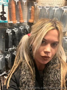 Omg those cocks are as big as my whole legs