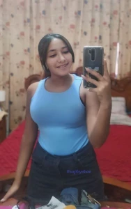 Does my booty make your day a lil better sophyehoe i can make you cum part 2