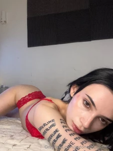 Tatysmithh hi i m taty and i d like to make you hot i have content