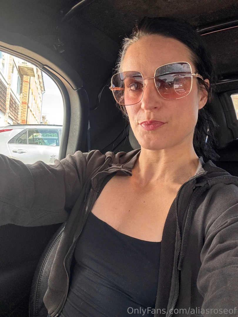 Today s busier than usual but i ve time to answer your dms 