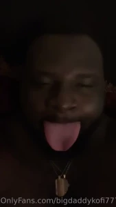 I need my face sat on