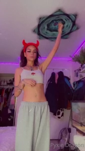 Just a flowing lil pyxie but make it sexyy