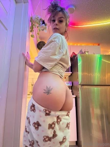 At home wifey vibes gt