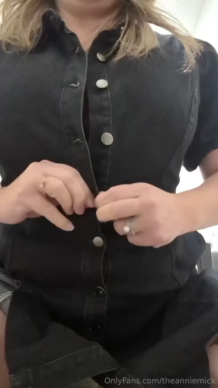 Ugh monday i need a little energy boost can i shake my tits in your 