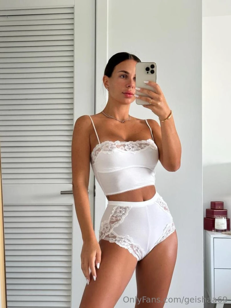 Miraanda is sluttier than your ex filthier than your thoughts anal part 21 