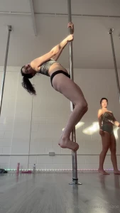 Who brought this goofball to the pole studio dulievre ofc