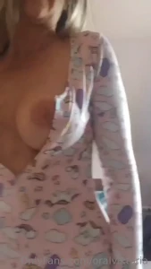 Jo reggelt good morning