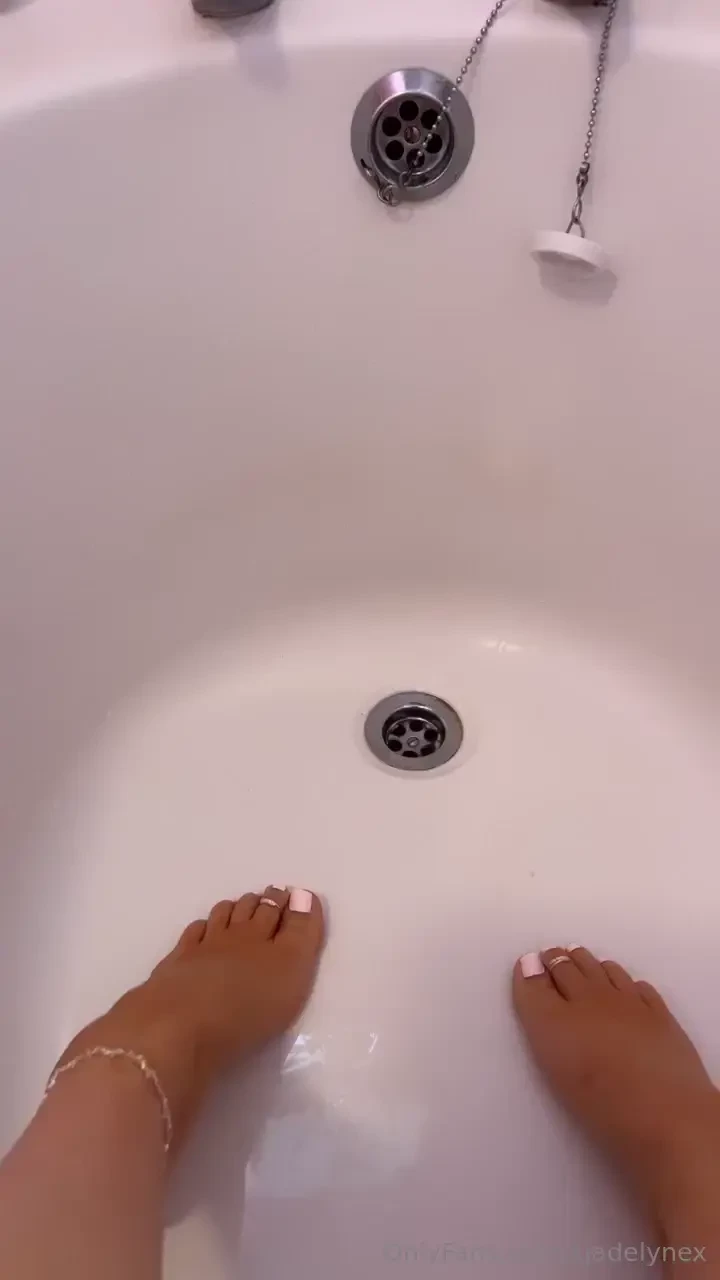 Feet a little wrinkled from being in the bath so long 