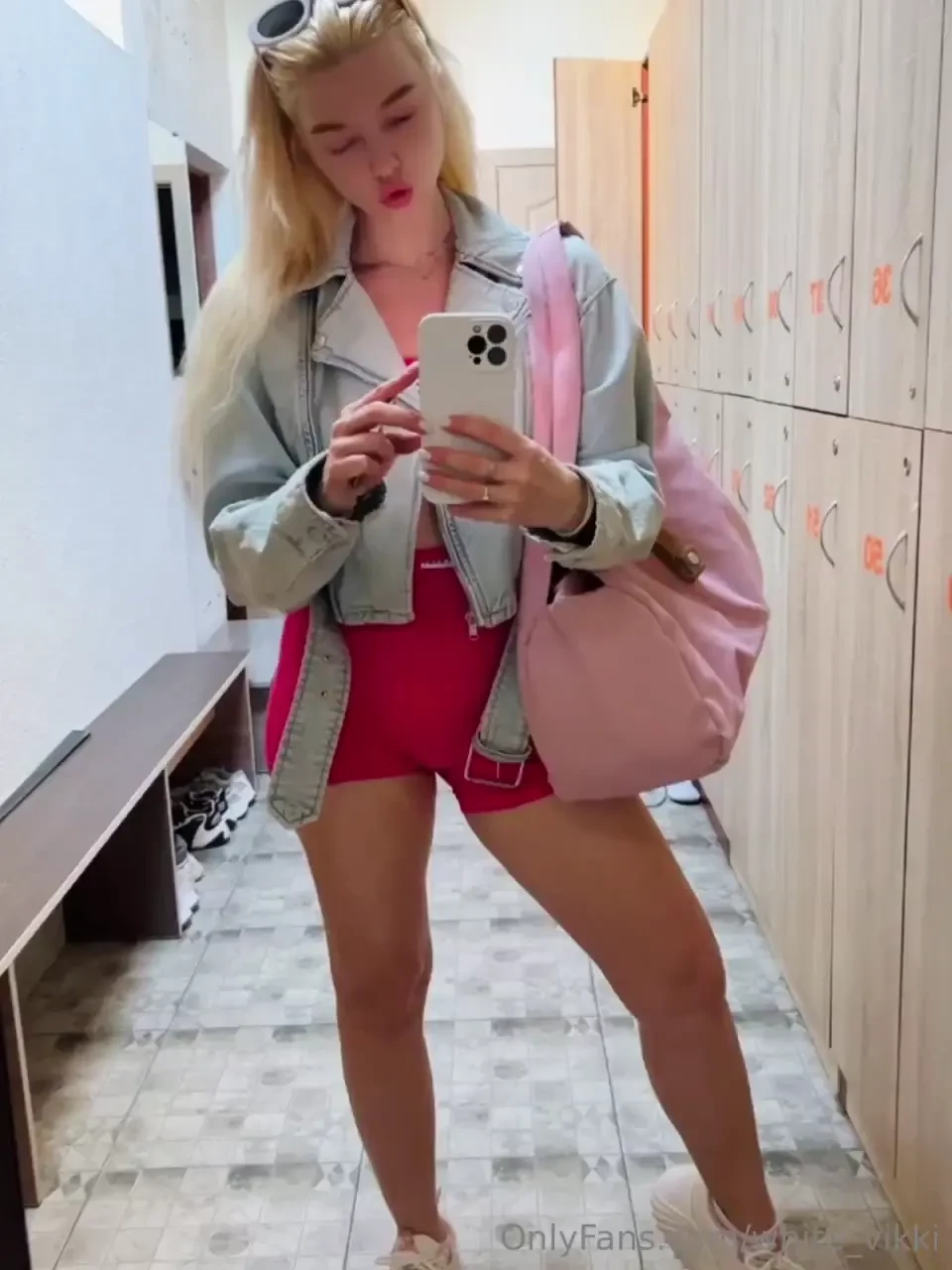 Workout form in place energy at max and i m ready to seize the day who 