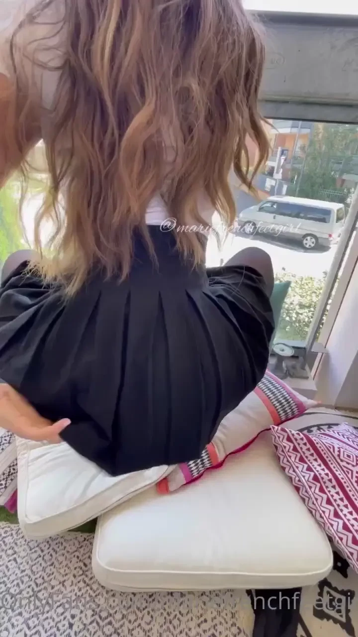 Mariefrenchfeetgirl part 6 