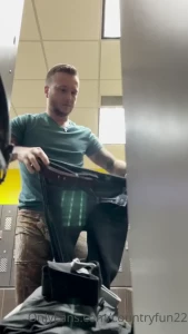 Early bird arm pump to start the week out right wanna come spot me