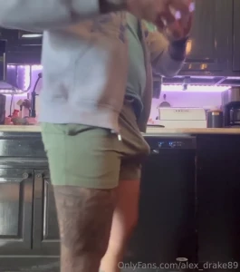 Your pov while i m cooking you eggs