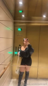 kendallknightt - Would you fuck me in the elevator daddy i d make you nut before we 