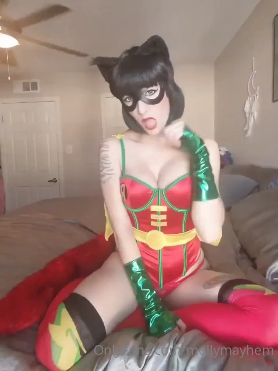 If robin was a cat girl 