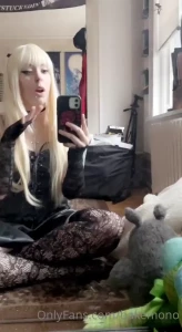 In the meantime i got a new cosplay and i had fun trying it on comment