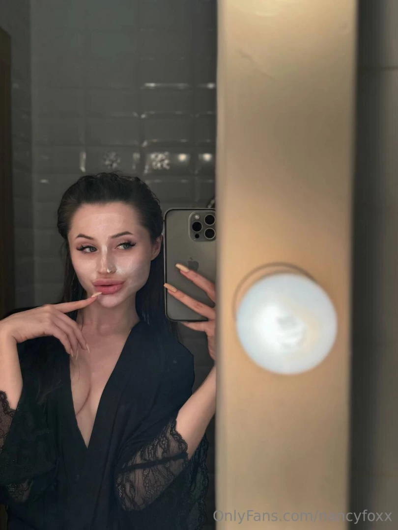 Just finished washing off my makeup and here i am the raw real me but 