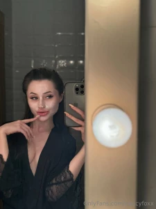 Just finished washing off my makeup and here i am the raw real me but