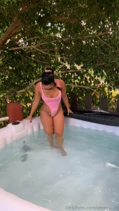 My pussy is ready for your dick talk to me im waithing dm