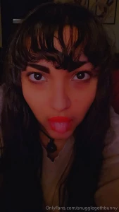 Here to send cute boobie pics if you re nice to me