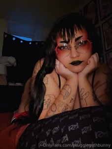 Wanna chill with me in bed