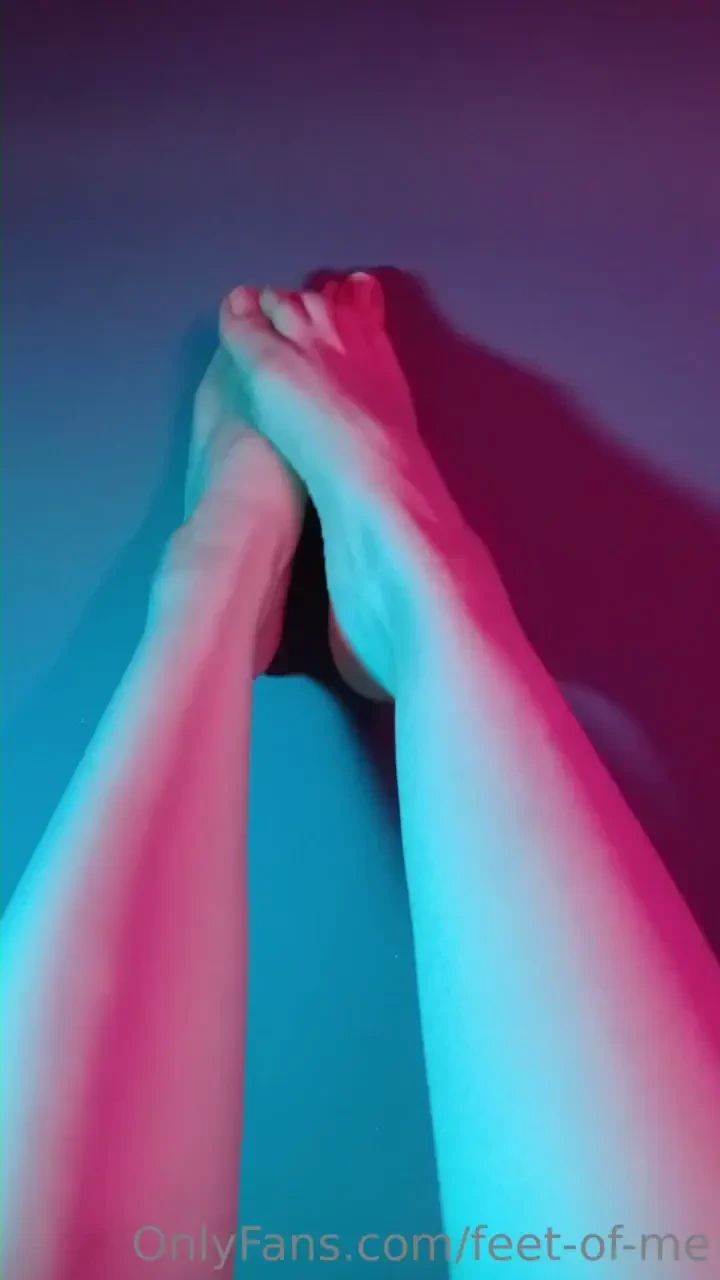 Feet-of-me 
