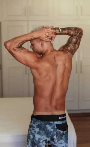 Vers boy alert promotion - 35 off hey guys follow my big friend part 75