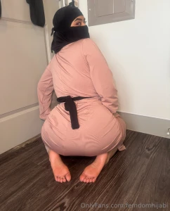 The ass feet u go into debt for does ur family know this is what u