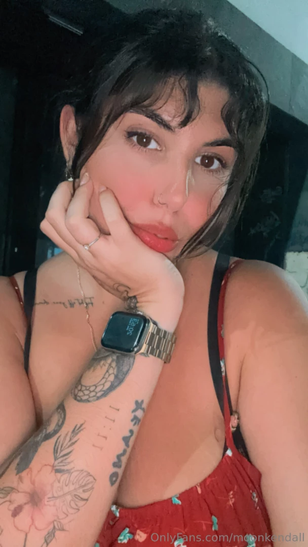 I wanna know what do u think about big girls like meee 