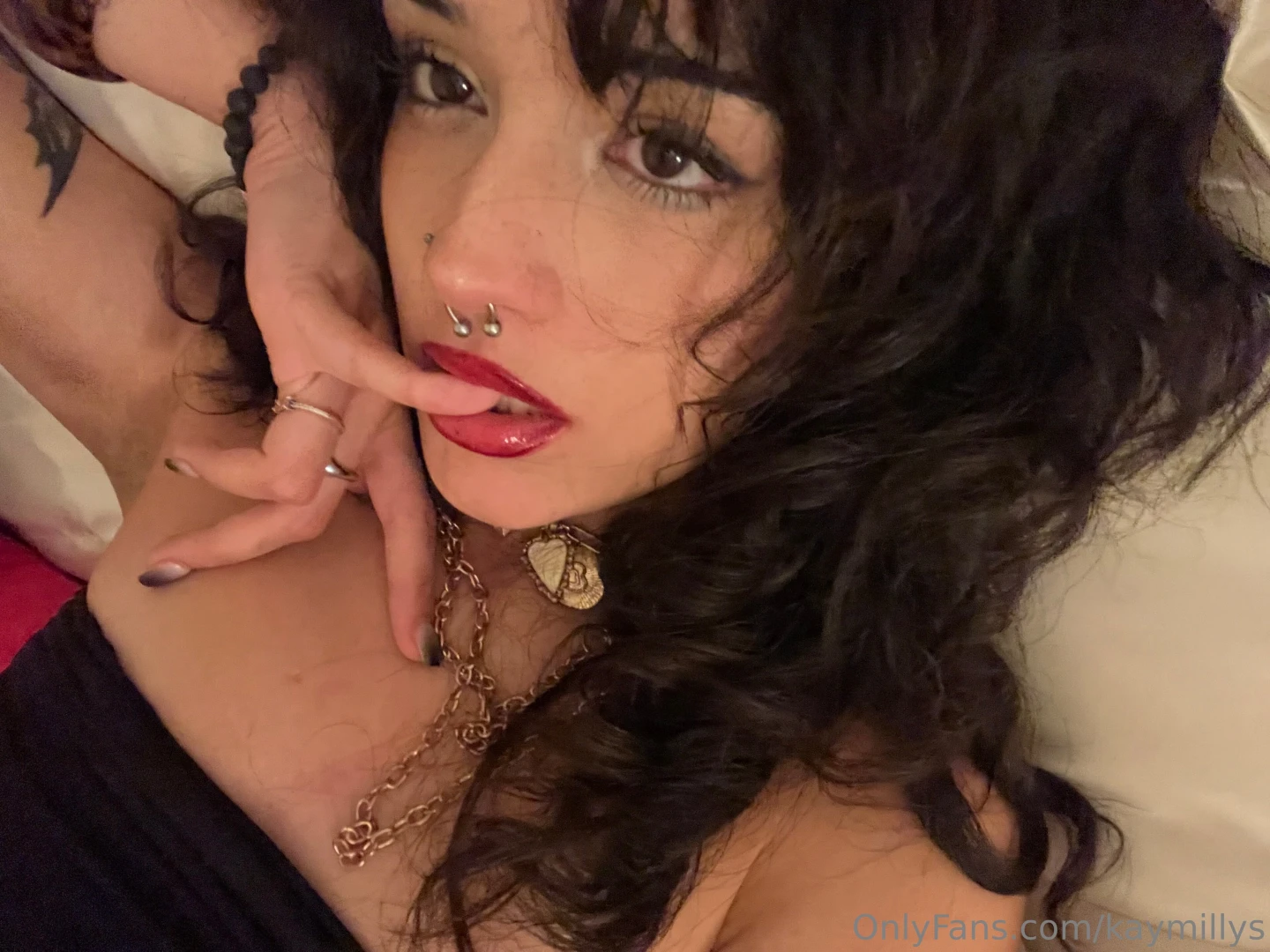 Pick your new wallpaper pics 