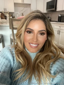 Sweet like cookies but definitely not your average milf slide into my