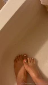 All white toes anyone wanna pay for my pedi i ll give you all a