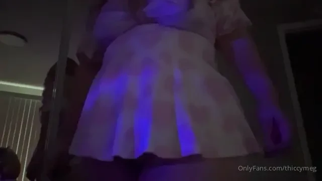 I hope everyone has a wonderful day presenting my trapped pussy lips 