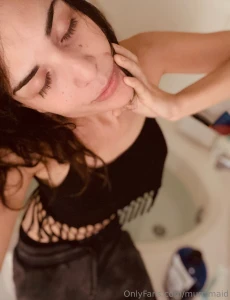 A few more clippies and pics from your princess