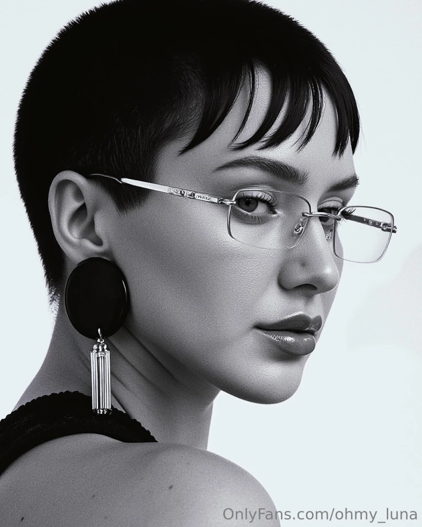 Sometimes i look at old photos and think i wish someone could see me 