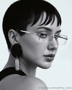 Sometimes i look at old photos and think i wish someone could see me