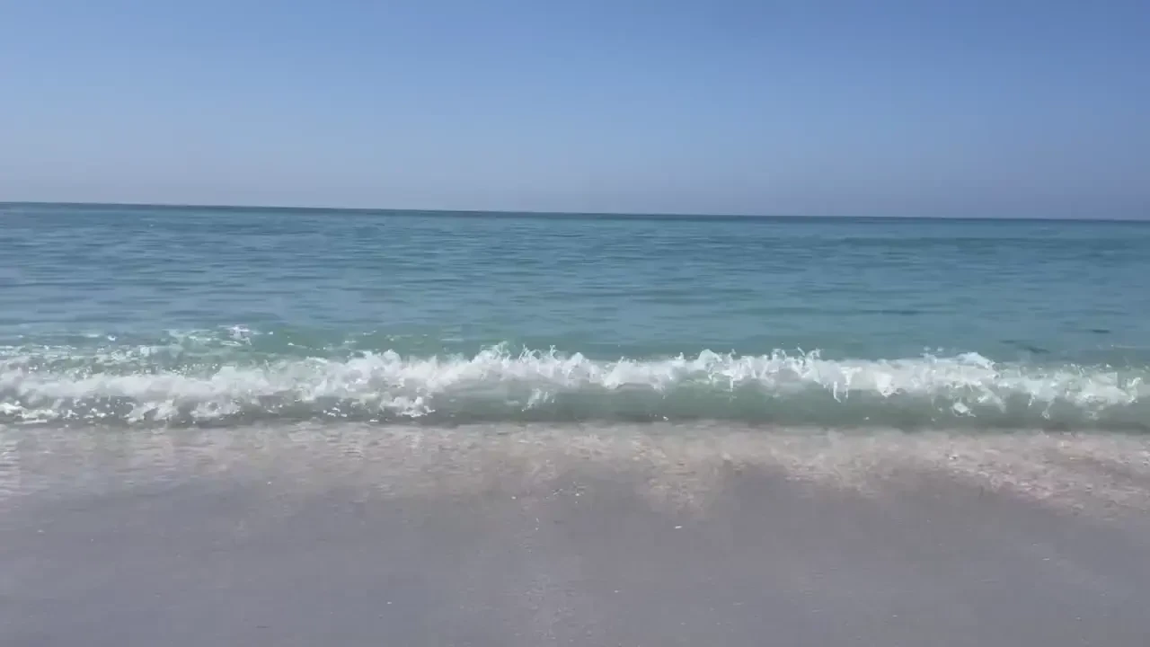 Come join me on the beach 