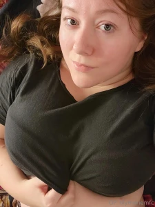 Pov your gf can t sleep and is sending you annoying selfies again b