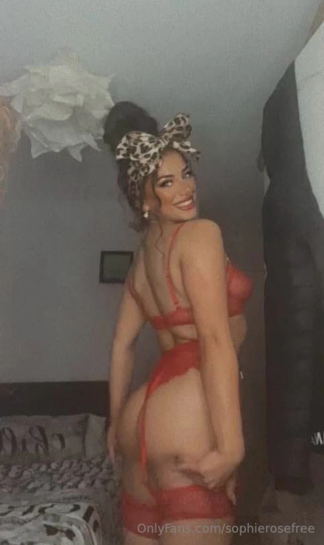 Free free custom pics vids g b content feet content fetish friendly 