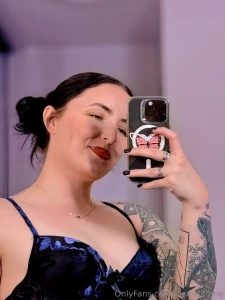 Who else is loving this blue on me