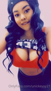 Yes i have a big ass amp big tits but still can t find a guy that can