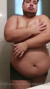 Quien quiere jugar con mis tetas who wants to play with my tits