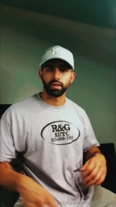 Este es uno de mis pov m s calientes solo disfruten de esta rica paja