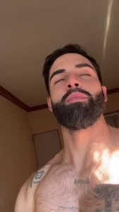 Quieres verme como un gigante y explorar todas mis partes para ti